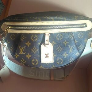 Louis Vuitton High Rise NWT